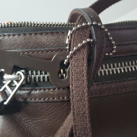 Fossil bag /leather / accepting offers - Picture 6 of 7